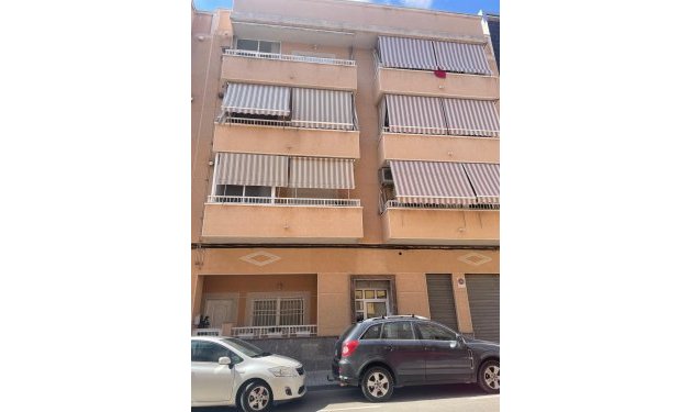 Reventa - Planta baja - Torrellano