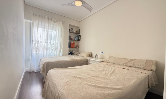 Resale - Piso - Santa Pola - Gran Playa