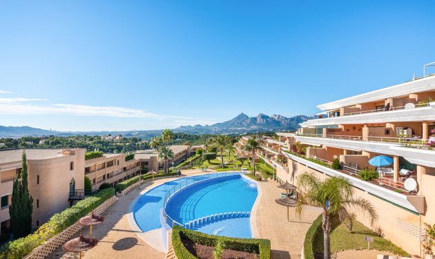 Resale - Apartment - Altea