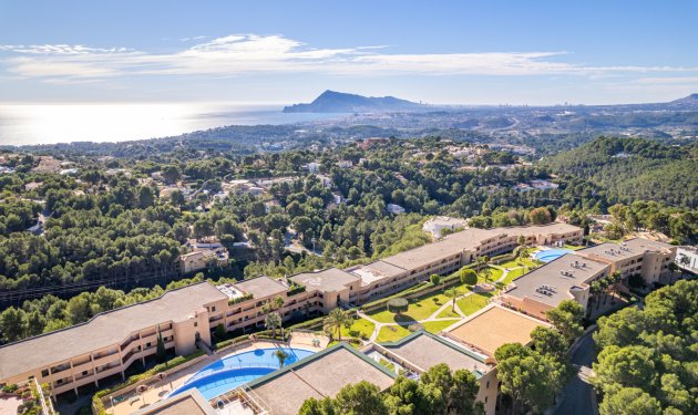 Resale - Apartment - Altea