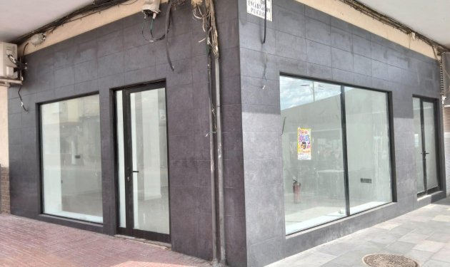 Long Term Rental - Local comercial - Torrevieja - La Mata
