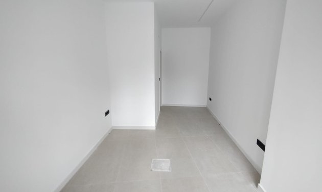 Long Term Rental - Local comercial - Torrevieja - La Mata