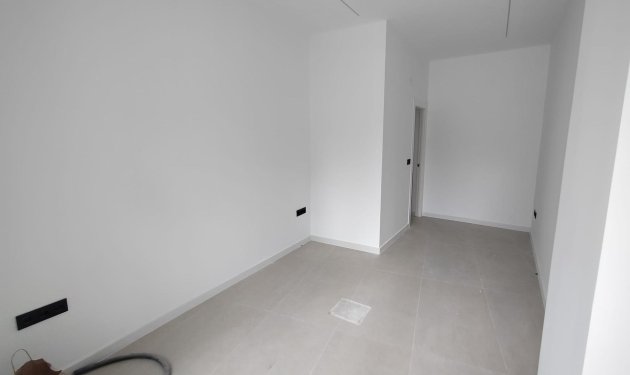 Long Term Rental - Local comercial - Torrevieja - La Mata