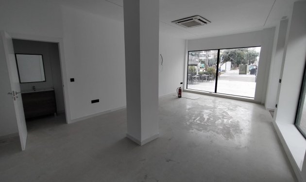 Long Term Rental - Local comercial - Torrevieja - La Mata