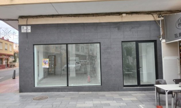 Long Term Rental - Local comercial - Torrevieja - La Mata