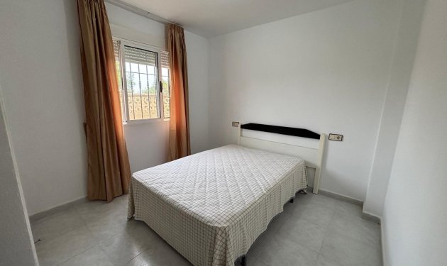 Resale - Bungalow - Torrevieja - El chaparral