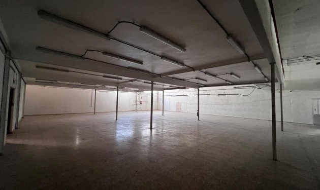 Resale - Nave industrial - Albatera - Pueblo 11