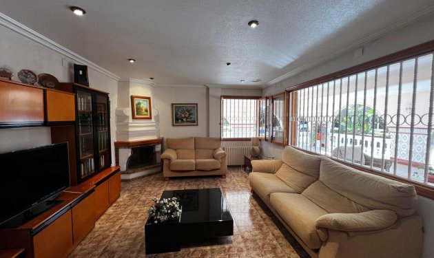 Resale - Chalet - Las bayas - Las Bayas-Asprillas