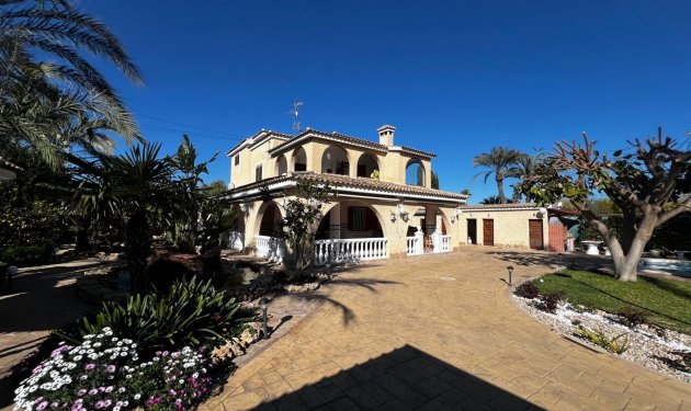 Resale - Chalet - Las bayas - Las Bayas-Asprillas