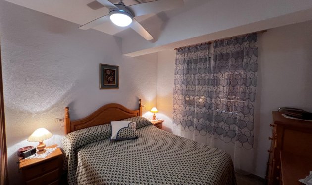 Resale - Piso - Santa Pola - Santiago bernabeu