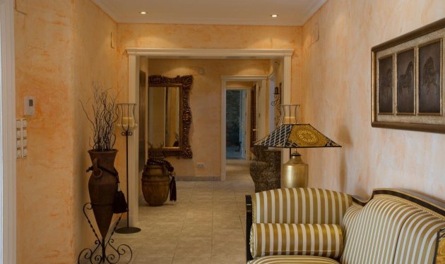 Resale - Villa de Lujo - La Nucía - Coloma