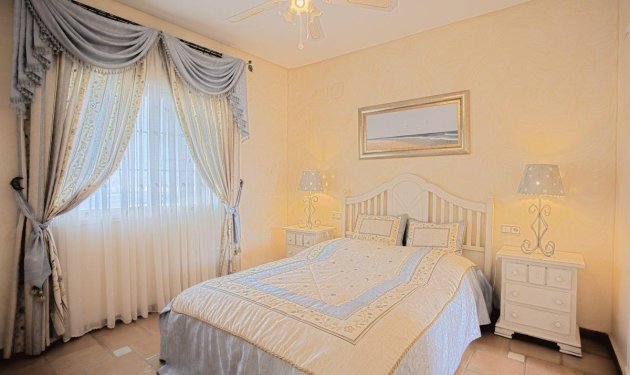 Resale - Villa de Lujo - La Nucía - Coloma