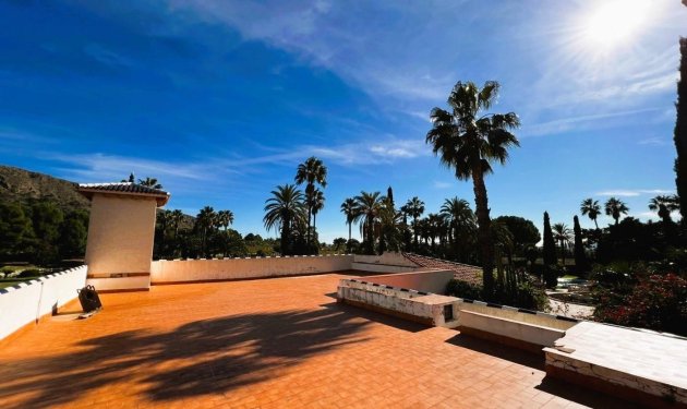 Resale - Finca rústica - Novelda - SERRETA