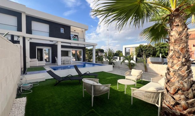 New Build - Pareado - Gran alacant - Monte y Mar