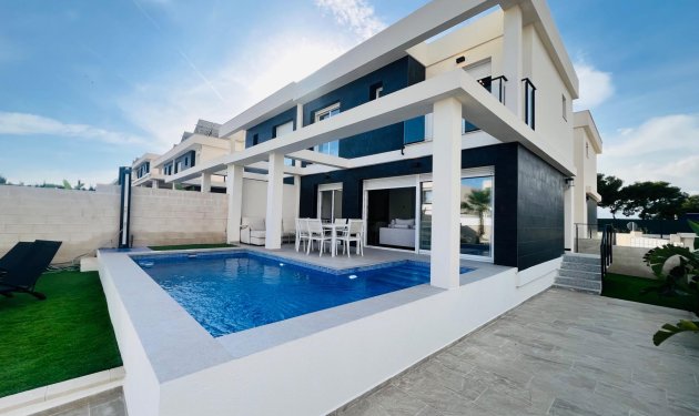 New Build - Pareado - Gran alacant - Monte y Mar