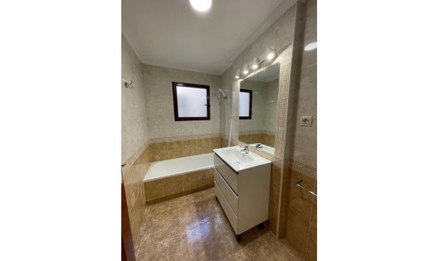 Resale - Apartamento - Orihuela Costa - Campoamor
