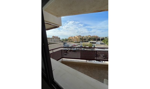 Resale - Apartamento - Orihuela Costa - Campoamor