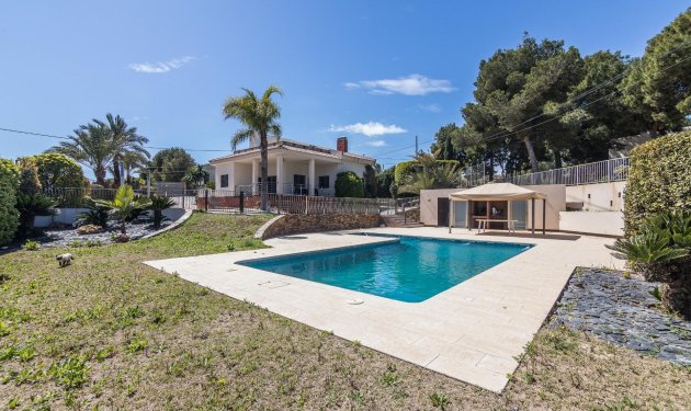 Resale - Villa de Lujo - Peña las aguilas - Peña de Las Águilas