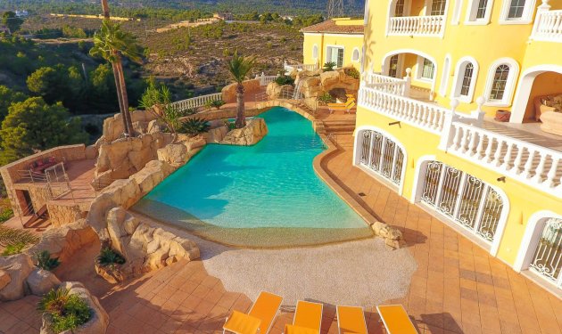 Resale - Villa de Lujo - La Nucía - Coloma