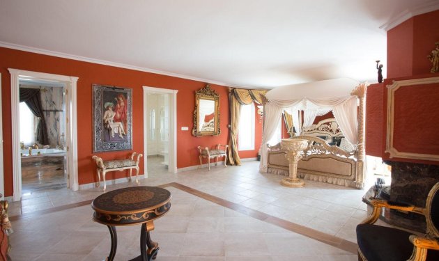 Resale - Villa de Lujo - La Nucía - Coloma