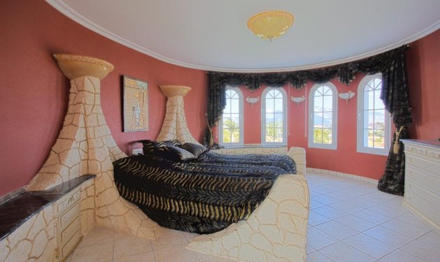 Resale - Villa de Lujo - La Nucía - Coloma