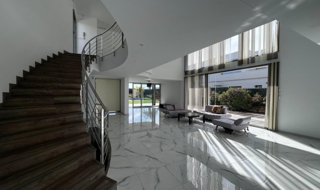 Resale - Chalet - Elche Pedanías - Peña las Águilas