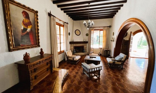 Resale - Finca rústica - Novelda - SERRETA