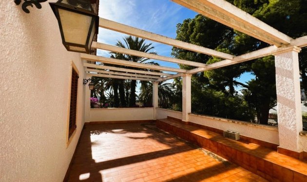 Resale - Finca rústica - Novelda - SERRETA