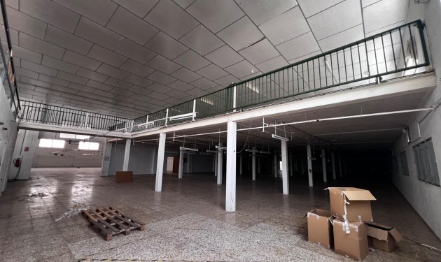 Resale - Nave industrial - Albatera - Pueblo 11