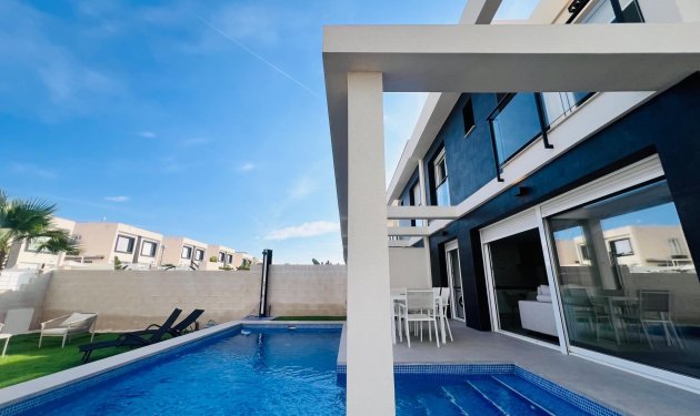 New Build - Pareado - Gran alacant - Monte y Mar