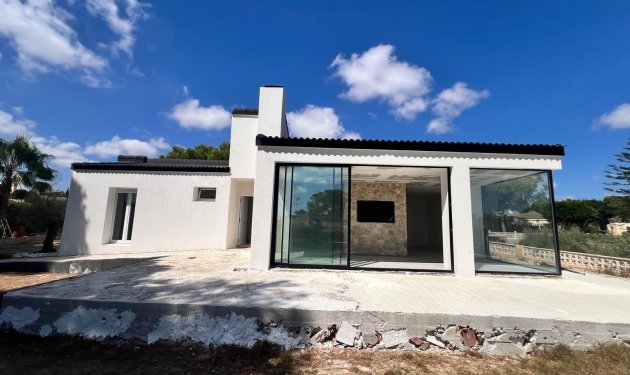 Resale - Chalet - Elche Pedanías - Valverde