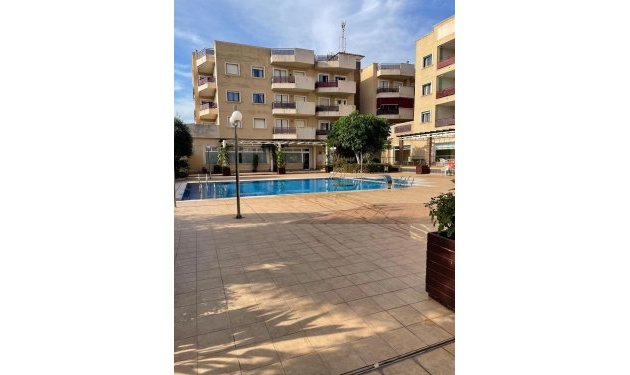 Resale - Apartamento - Orihuela Costa - Campoamor