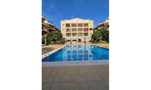 Resale - Apartamento - Orihuela Costa - Campoamor
