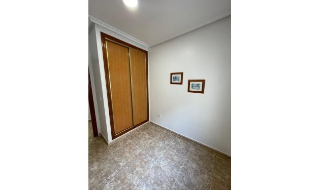 Resale - Apartamento - Orihuela Costa - Campoamor
