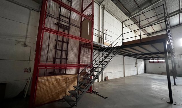 Resale - Nave industrial - Elche Pedanías - Jubalcoi-Saladas