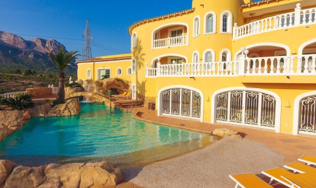 Resale - Villa de Lujo - La Nucía - Coloma