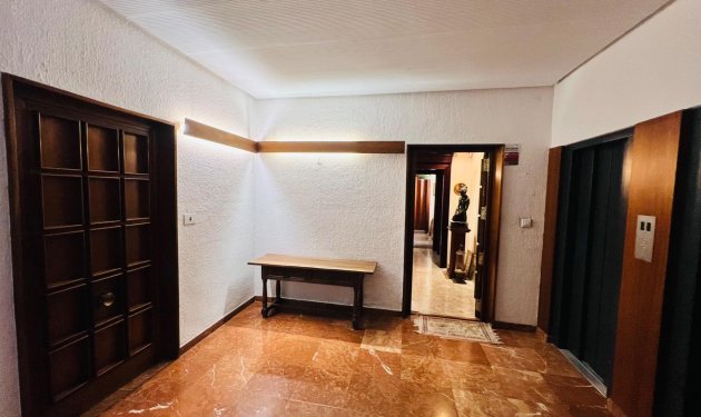 Resale - Piso - Alicante - Centro Tradicional