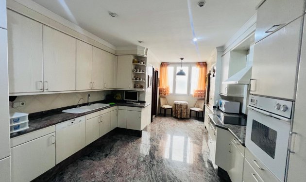 Resale - Piso - Alicante - Centro Tradicional