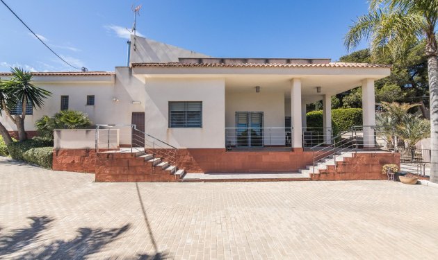 Resale - Villa de Lujo - Peña las aguilas - Peña de Las Águilas