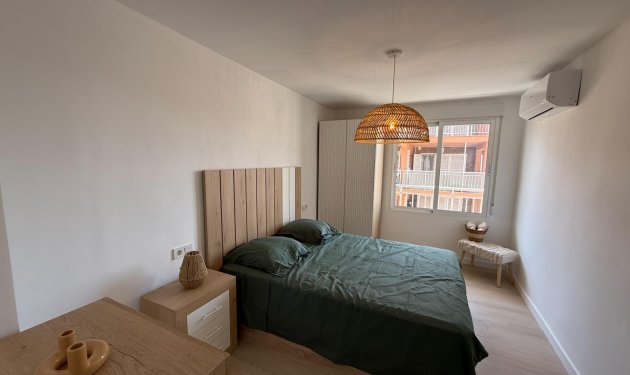 Resale - Piso - Torrevieja - Playa de los Naufragos