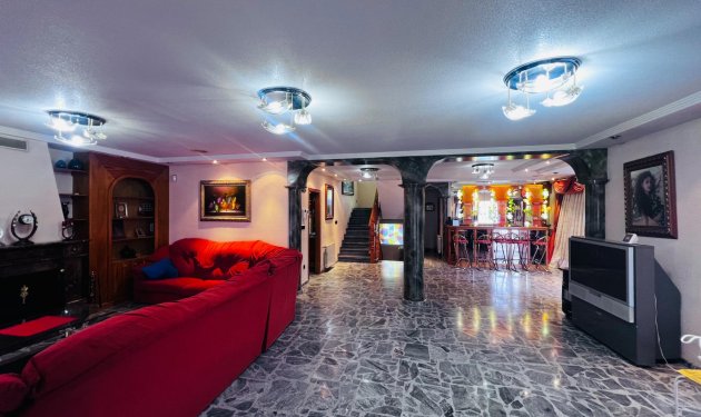 Resale - Chalet - Elche - Ciudad Jardin