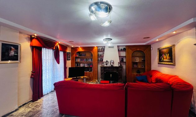 Resale - Chalet - Elche - Ciudad Jardin