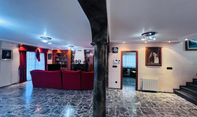 Resale - Chalet - Elche - Ciudad Jardin