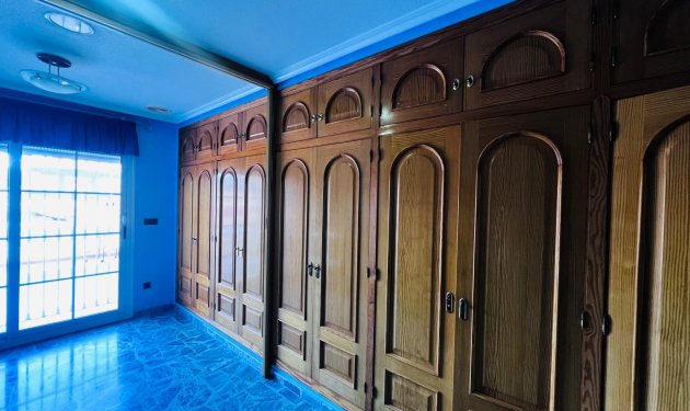 Resale - Chalet - Elche - Ciudad Jardin