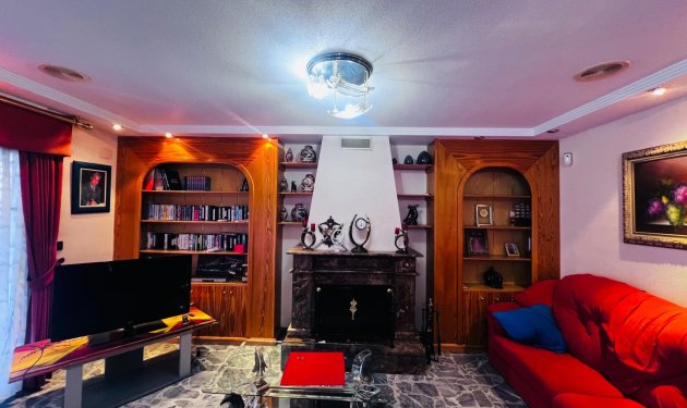 Resale - Chalet - Elche - Ciudad Jardin