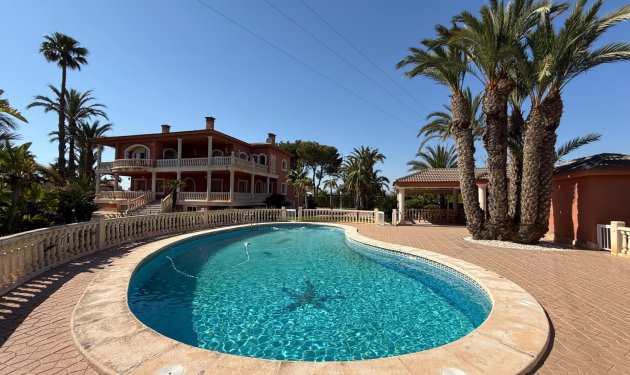 Resale - Chalet - Valverde (Alicante) - Valverde