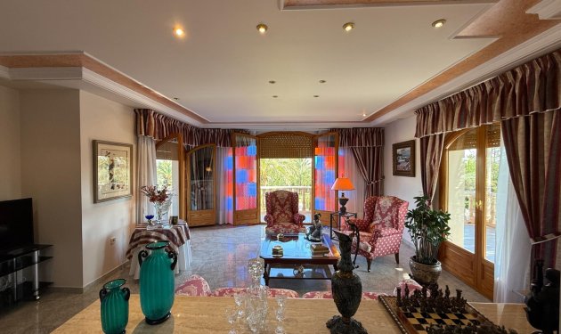 Resale - Chalet - Valverde (Alicante) - Valverde