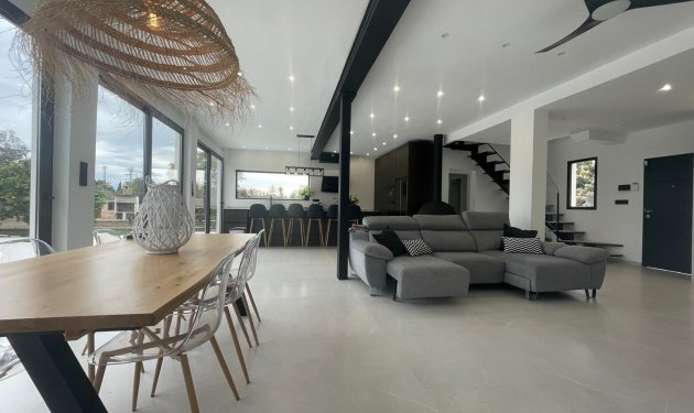 Resale - Chalet - Elche Pedanías - Alzabares