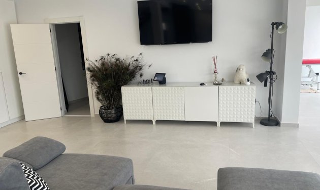 Resale - Chalet - Elche Pedanías - Alzabares