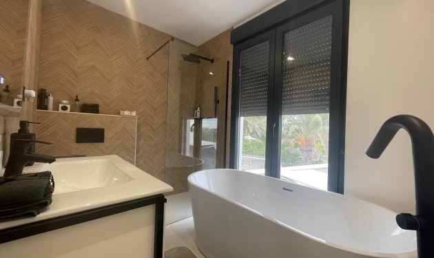 Resale - Chalet - Elche Pedanías - Alzabares